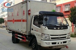 程力威CLW5080XRQSF5易燃?xì)怏w廂式運輸車