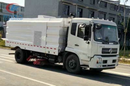 東風天錦8噸掃路車CLW5180TSLD5